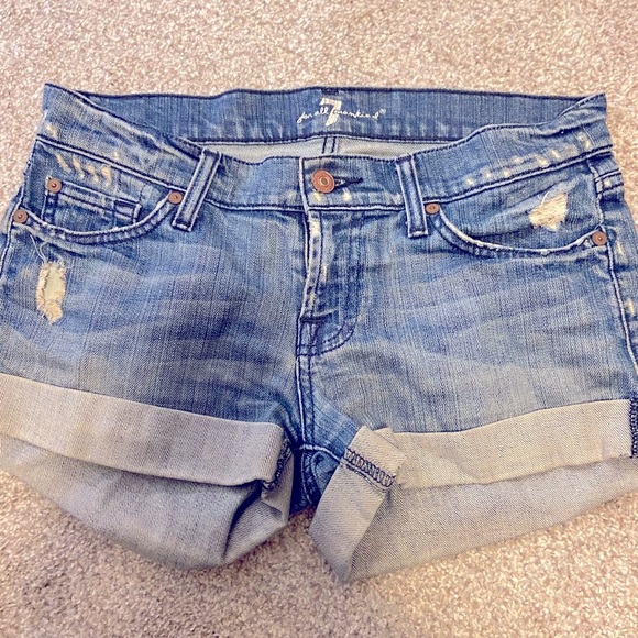7 for all mankind distressed denim shorts | size 26 - Picture 2 of 4